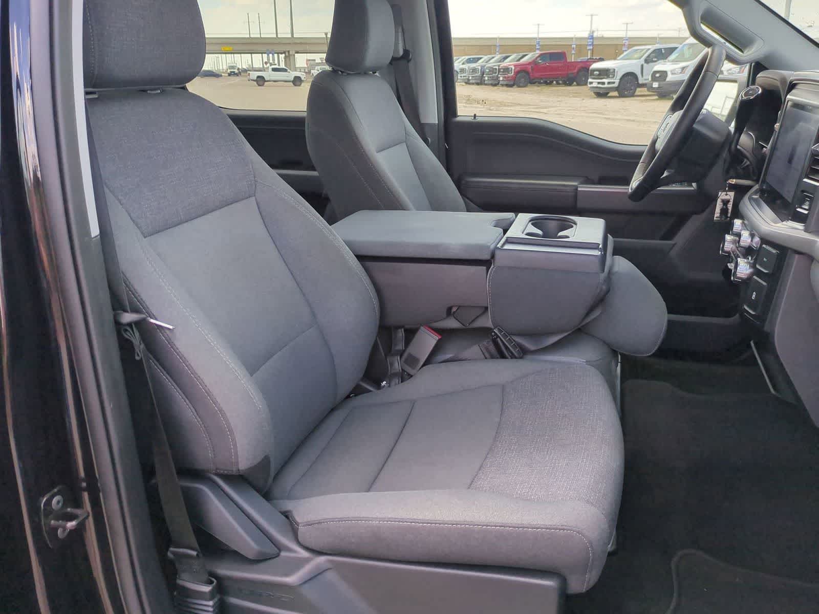 Thumbnail: 2025 Ford F-150 - 25