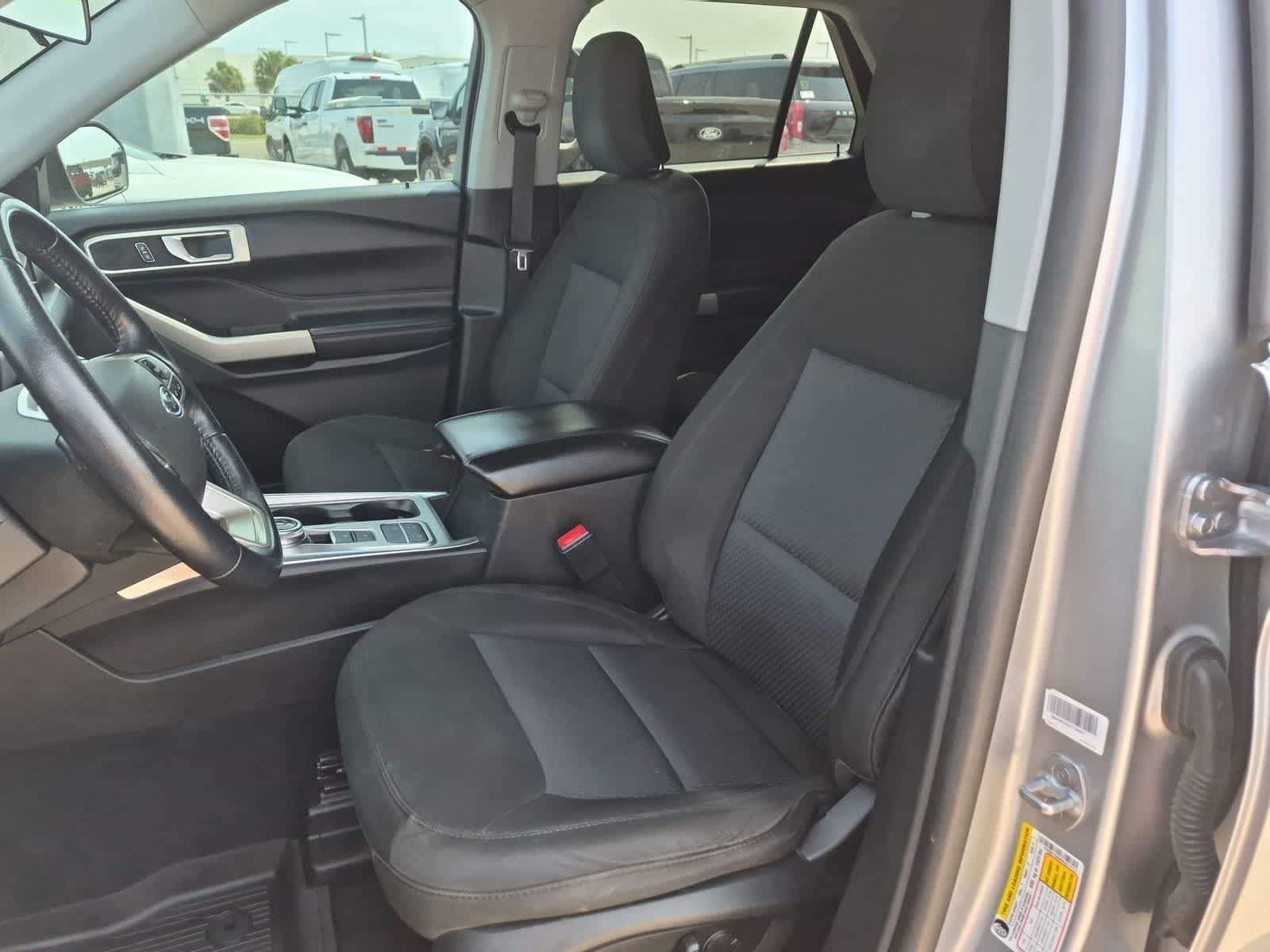 Thumbnail: 2022 Ford Explorer - 18