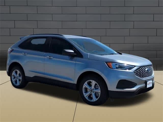 2024 Ford Edge SE photo 2