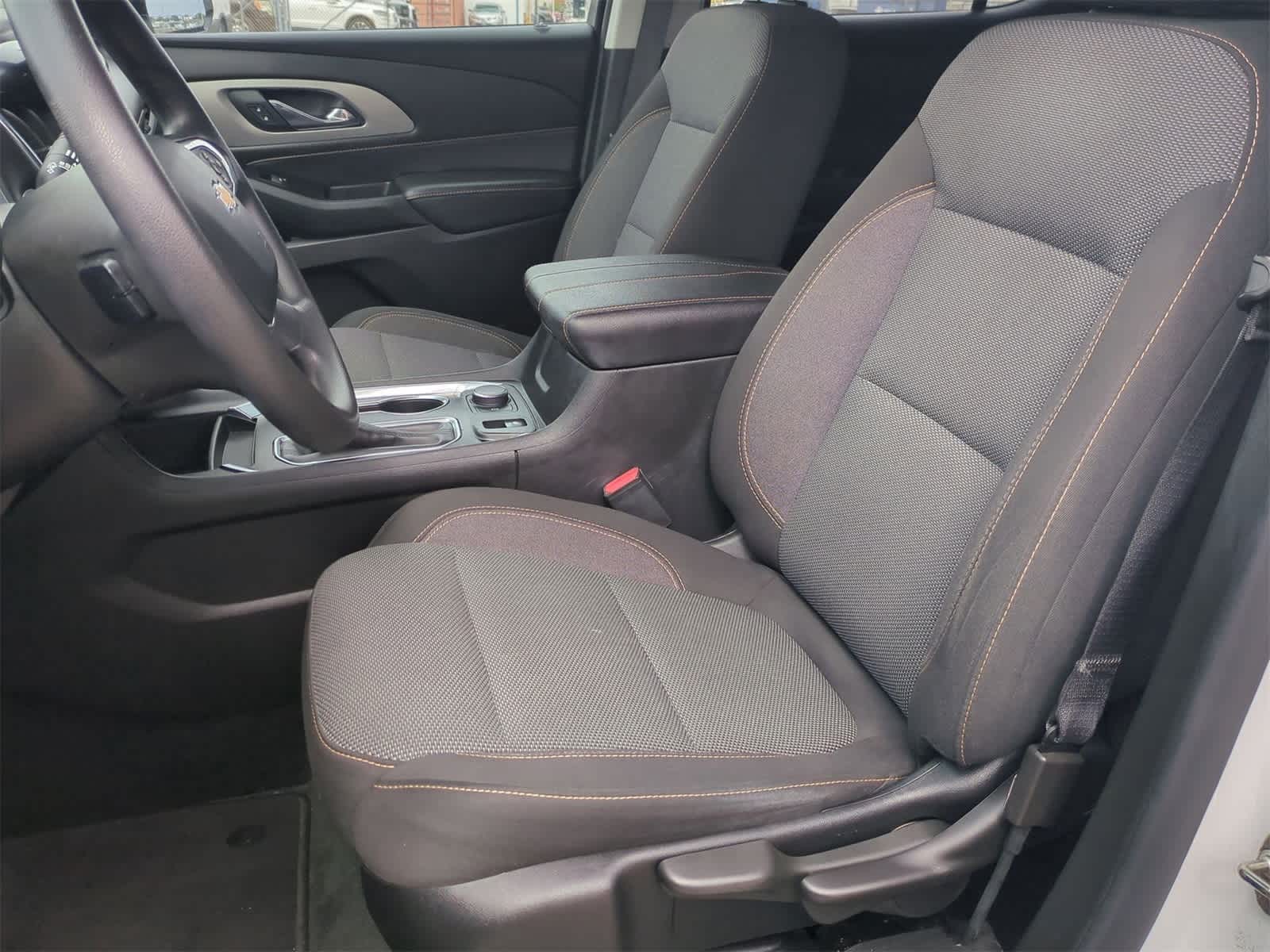 Thumbnail: 2019 Chevrolet Traverse - 18