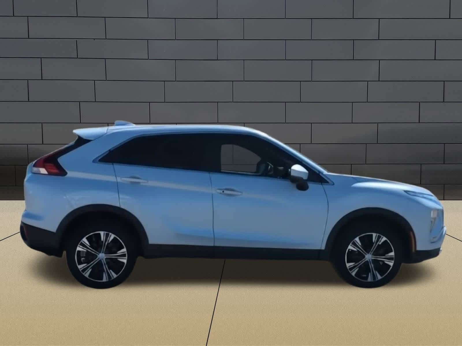 Thumbnail: 2022 Mitsubishi Eclipse Cross - 9