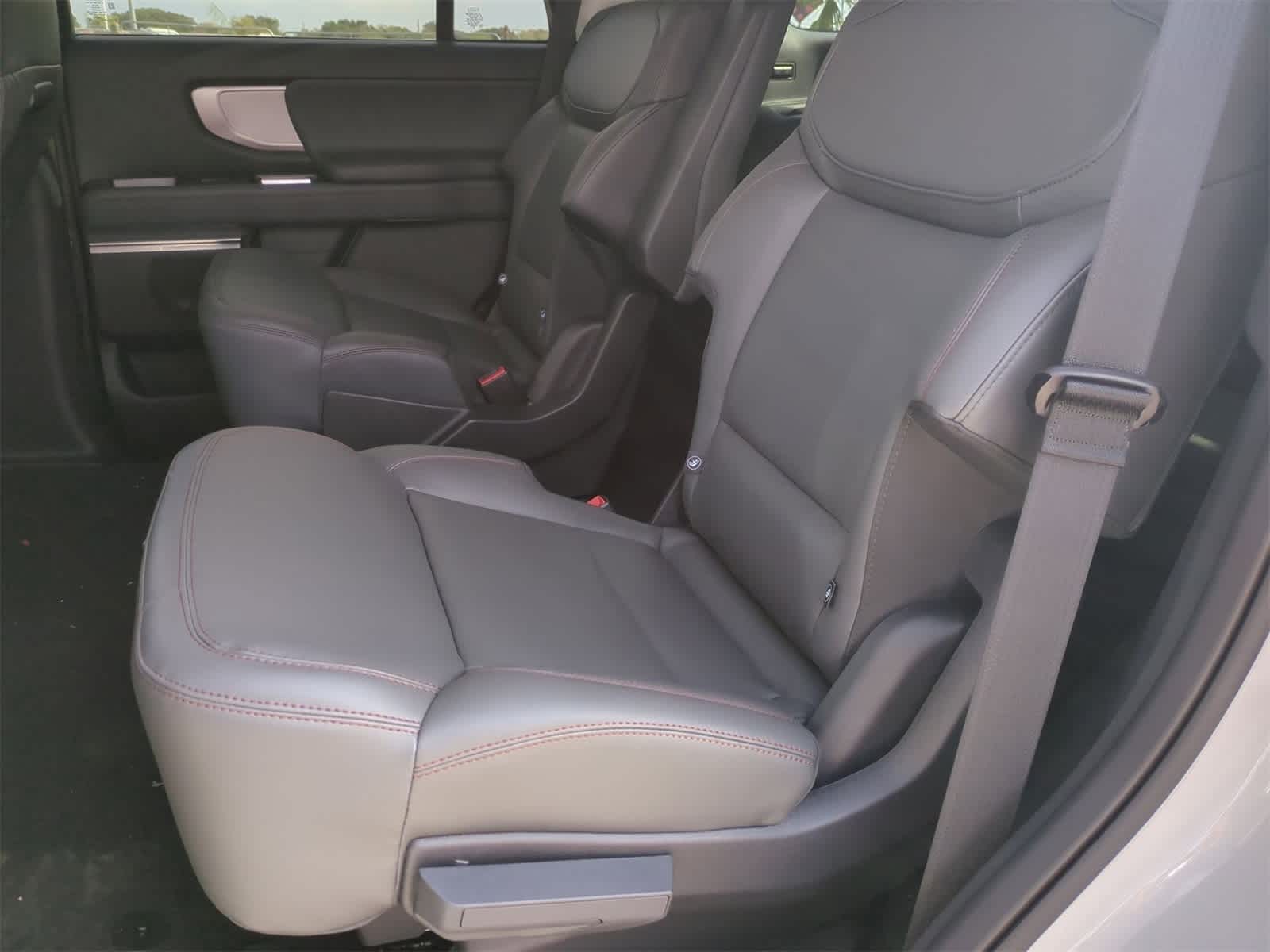 Thumbnail: 2025 Ford Expedition - 25