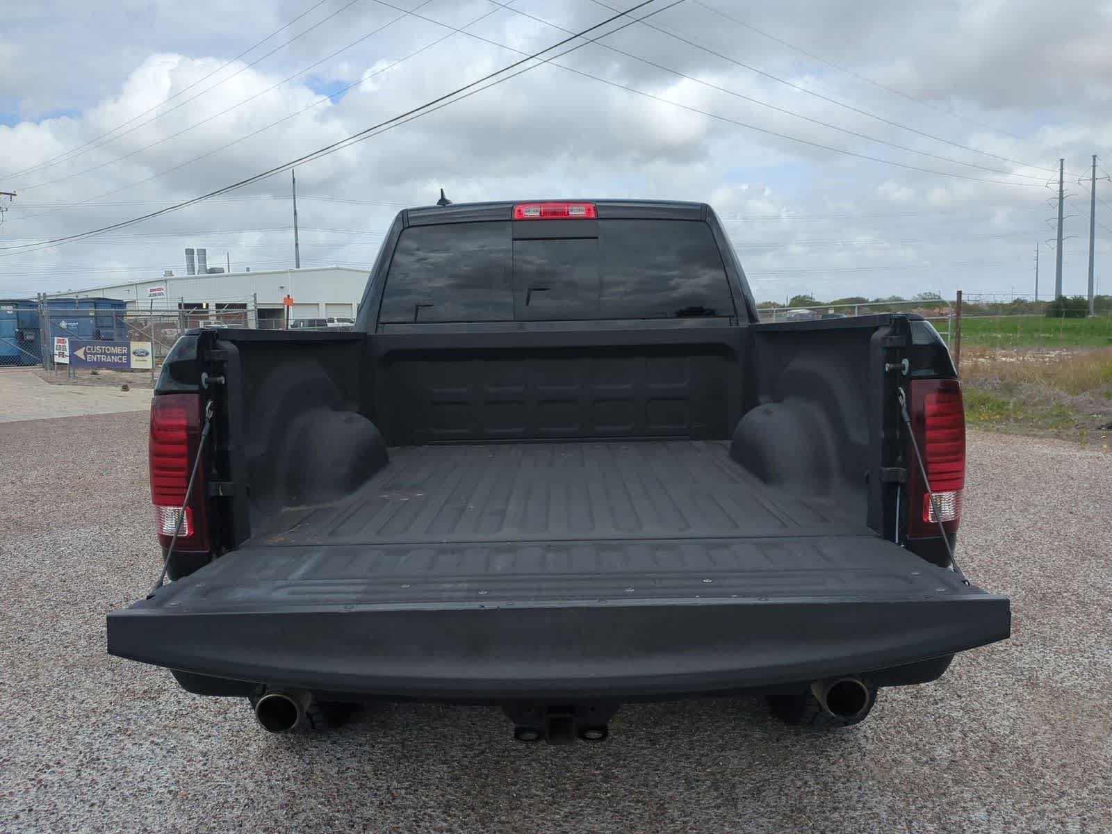 Thumbnail: 2020 RAM 1500 Classic - 23