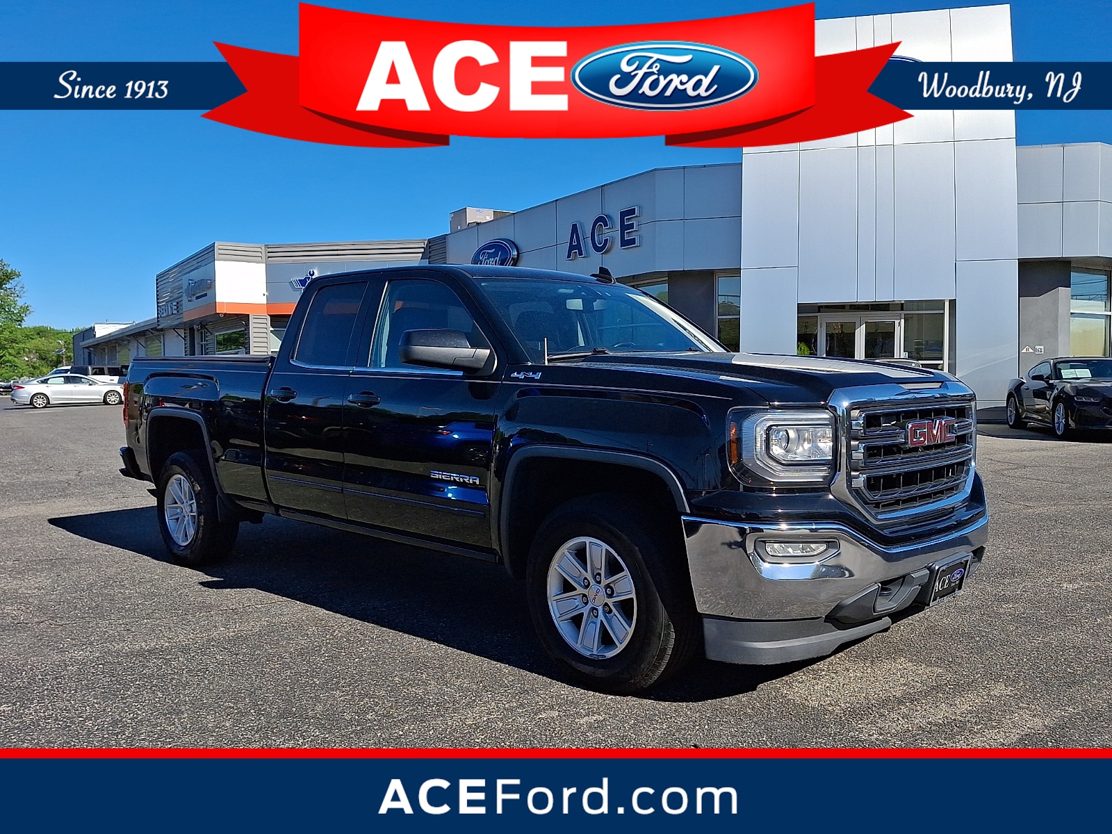 2016 GMC Sierra 4WD Double Cab Standard Box SLE's photo