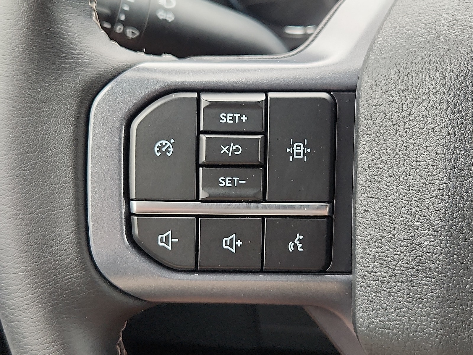 2023 Ford F-150 XLT - Photo 22