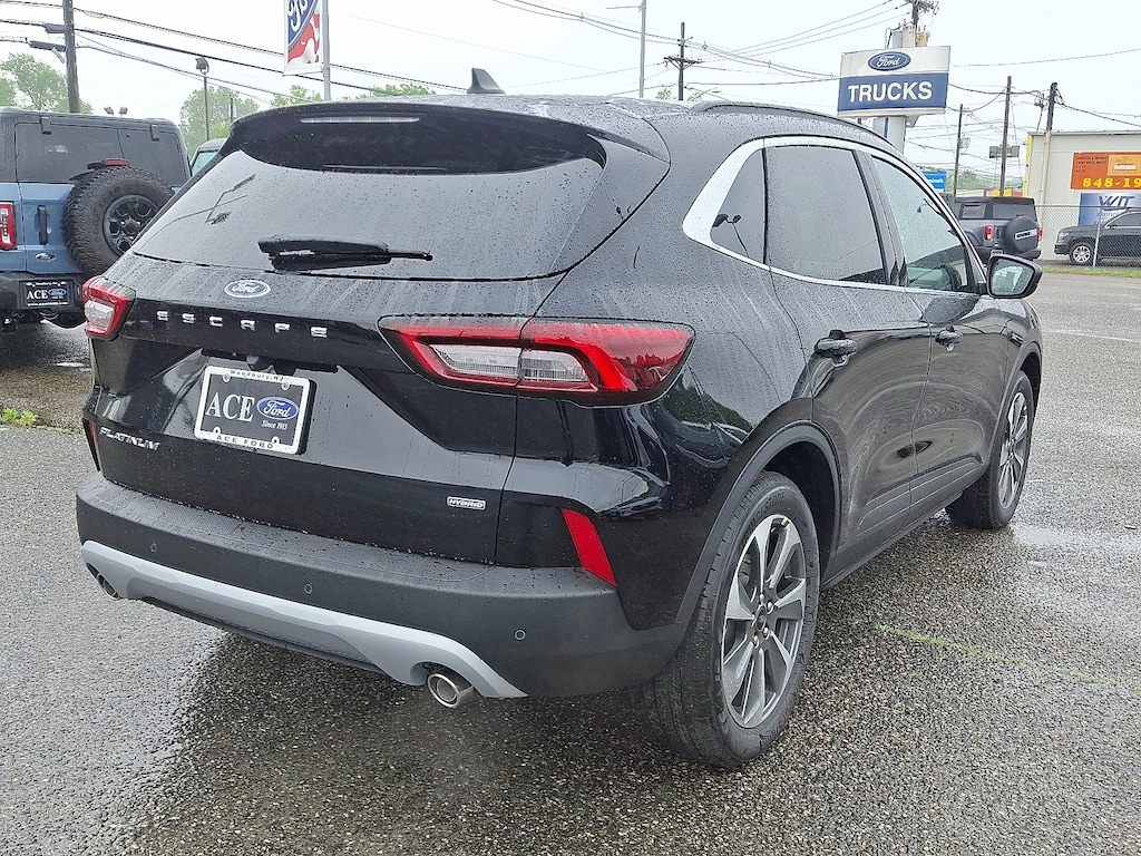 New 2025 Ford Escape Platinum SUV