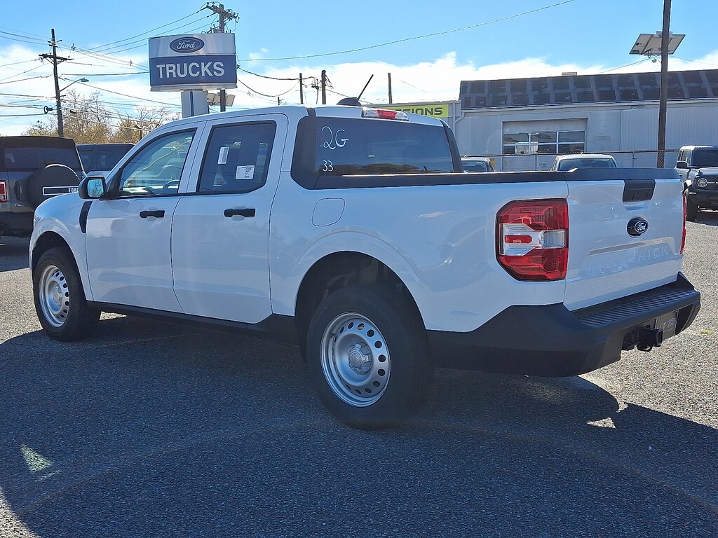 New 2025 Ford Maverick XL Truck SuperCrew
