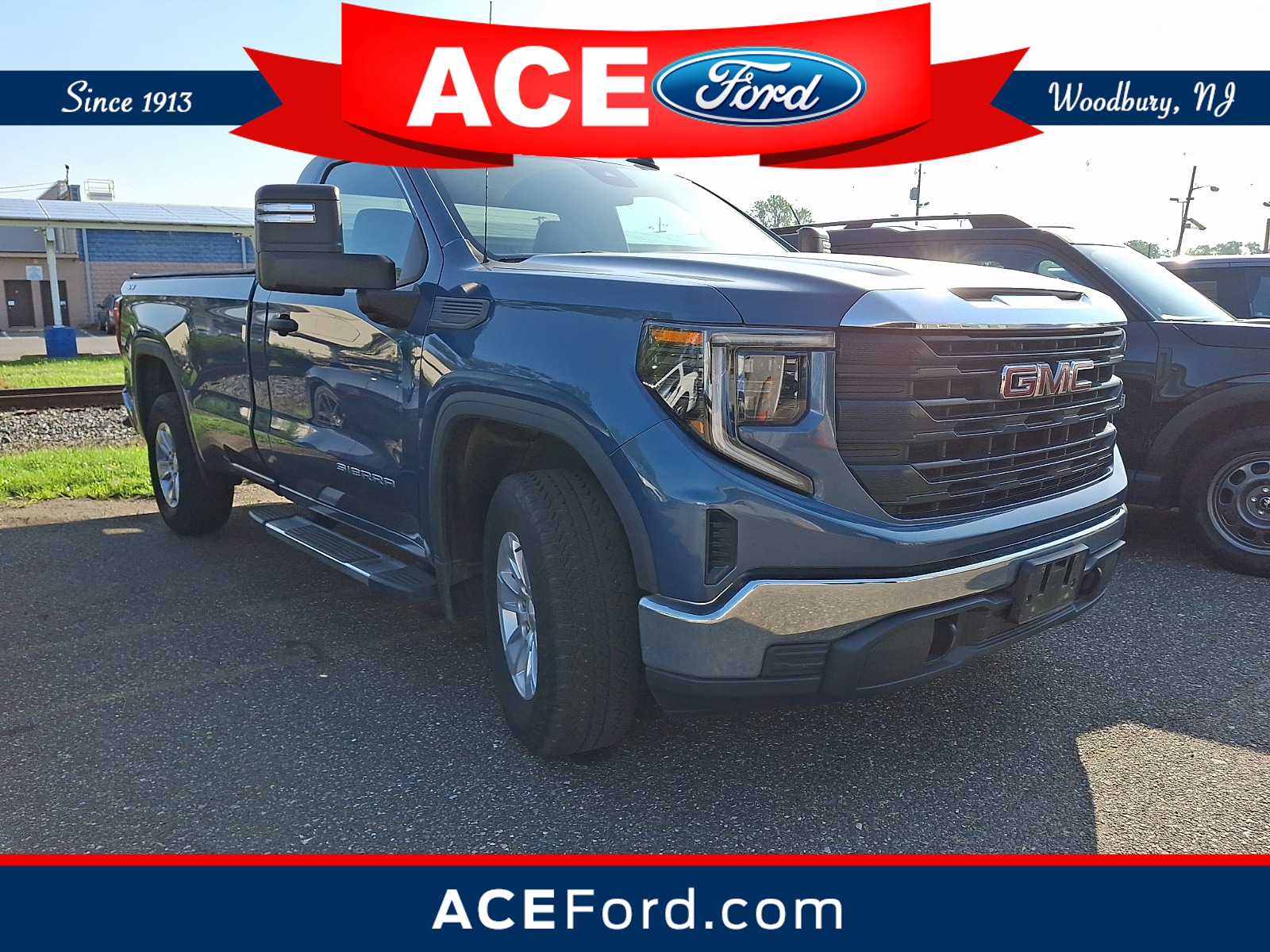 2024 GMC Sierra 4WD Regular Cab Standard Box Pro's photo