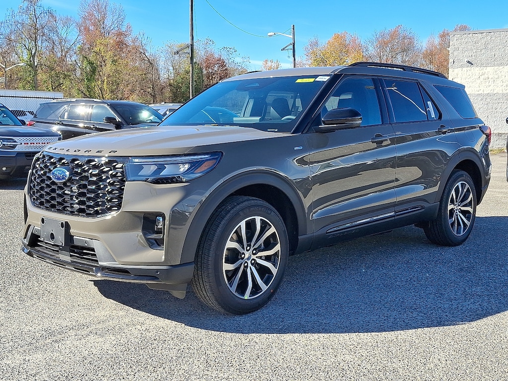 New 2026 Ford Explorer ST-Line SUV