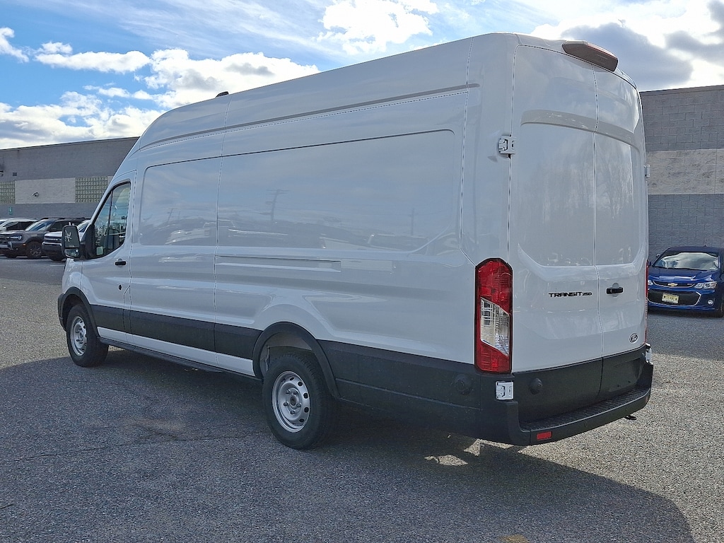 New 2026 Ford Transit-250 Cargo Cargo Van Van Cargo Extended