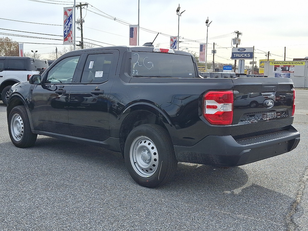 New 2025 Ford Maverick XL Truck SuperCrew