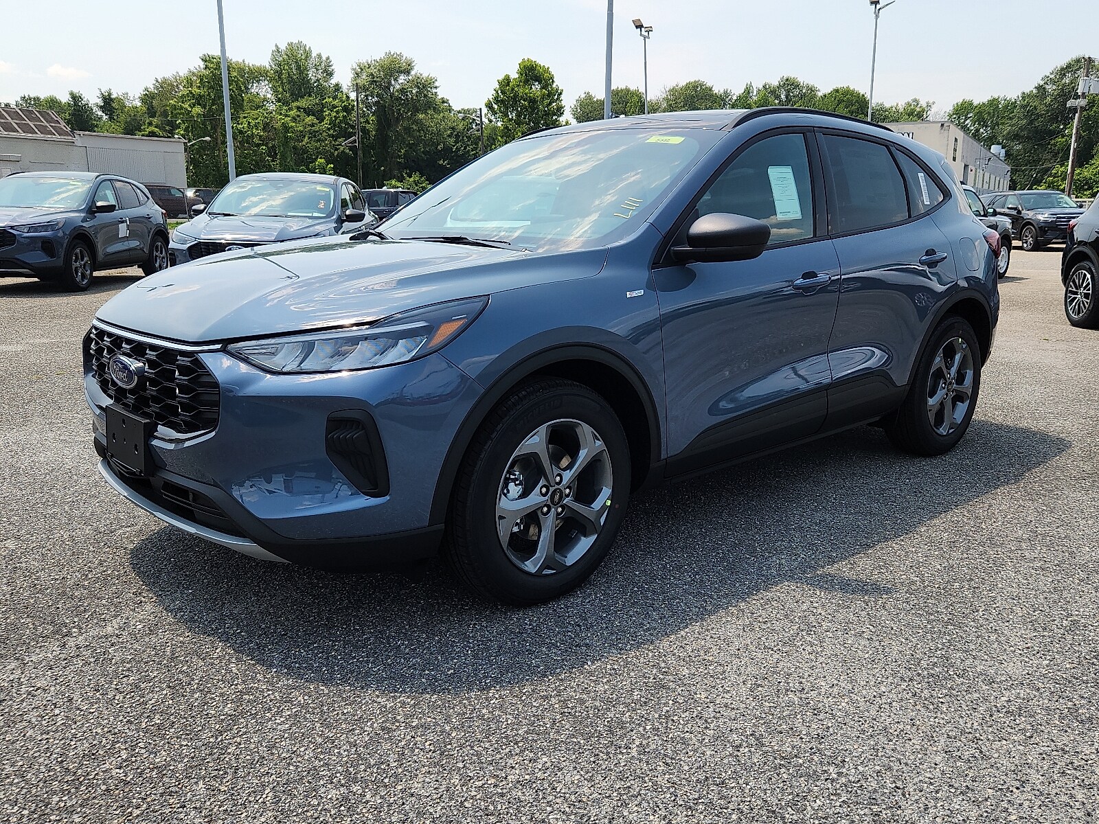2025 Ford Escape ST-Line photo 3