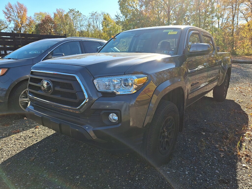 Used 2022 Toyota Tacoma 4WD SR5
