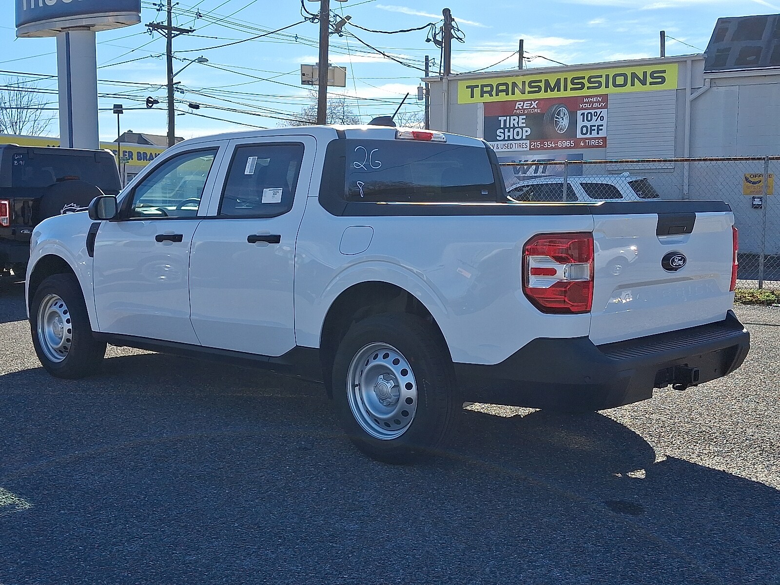 2025 Ford Maverick XL photo 2