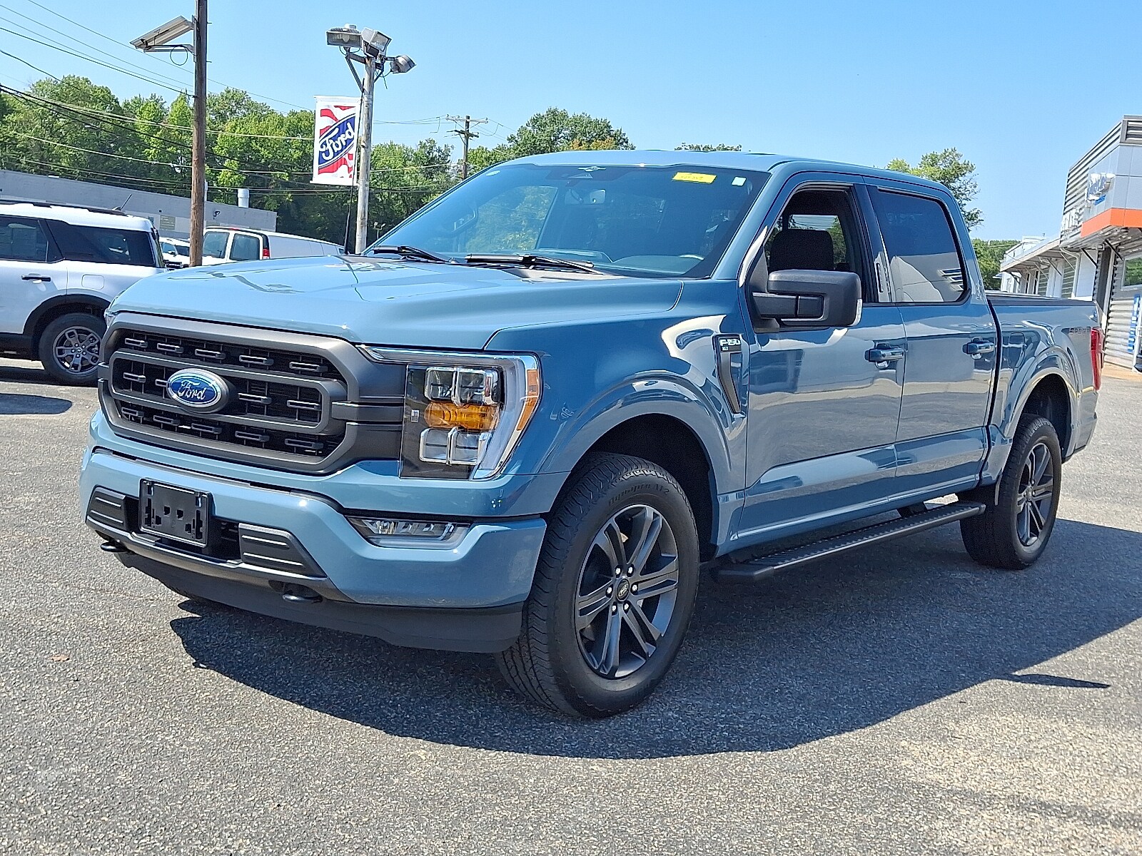 2023 Ford F-150 photo 2