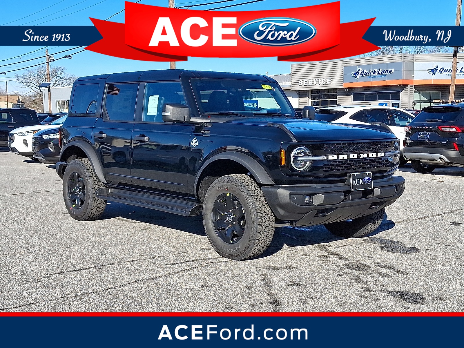 2025 Ford Bronco 4-Door Outer Banks's photo