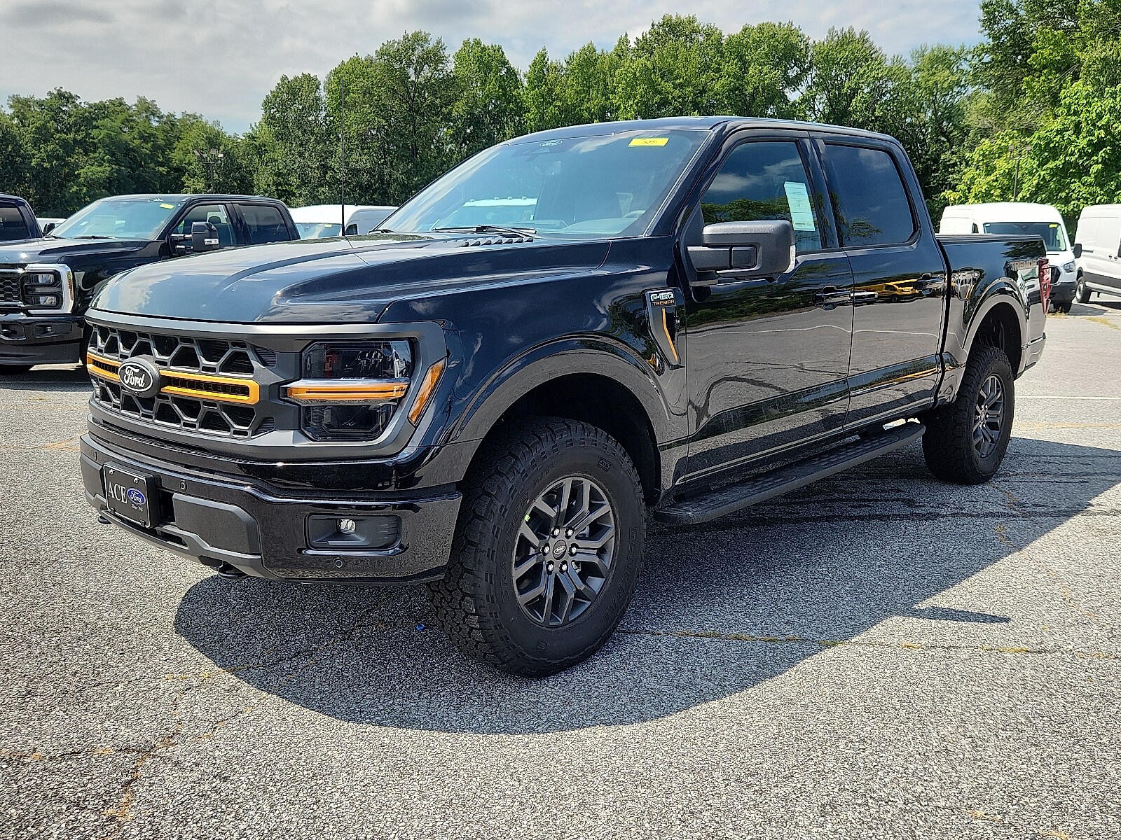 2025 Ford F-150 Tremor photo 2