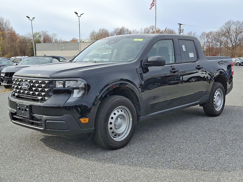 New 2025 Ford Maverick XL Truck SuperCrew