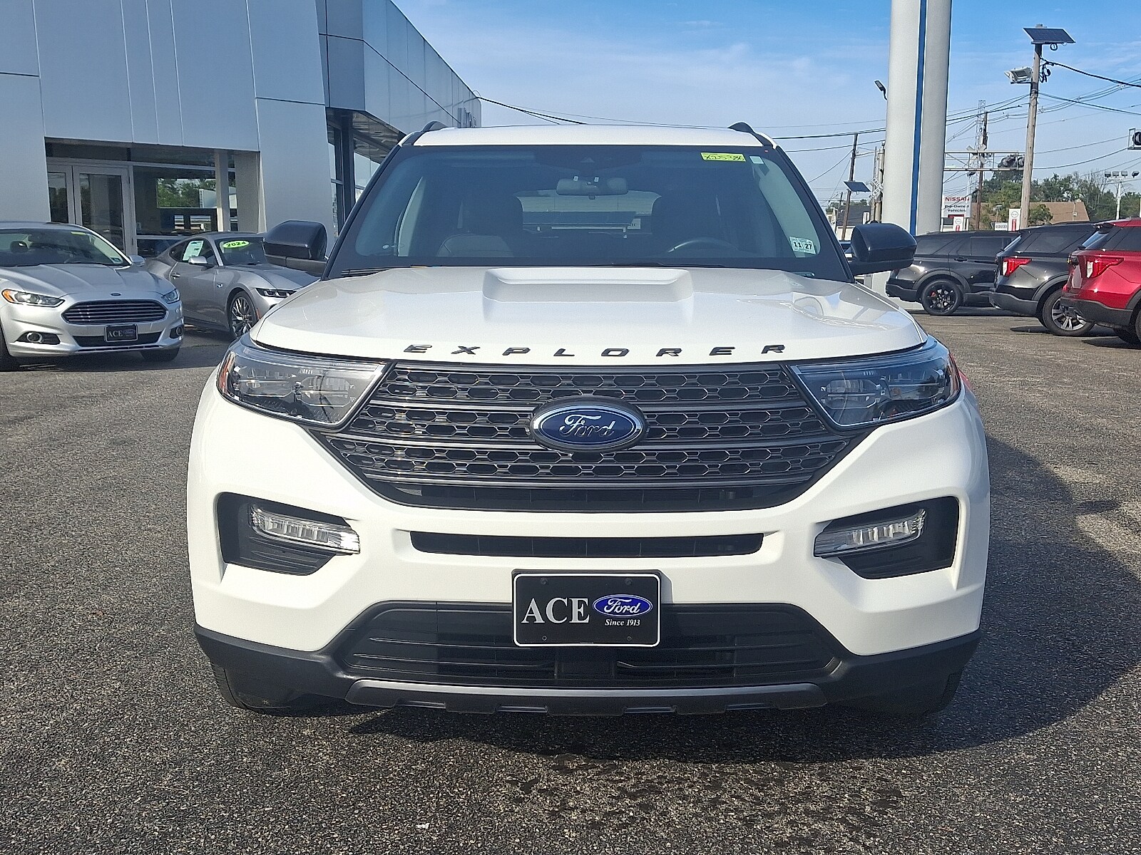2022 Ford Explorer XLT photo 2