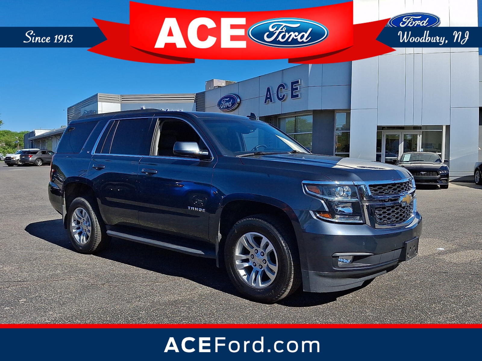2019 Chevrolet Tahoe 4WD LT's photo