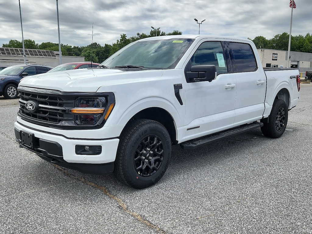 New 2025 Ford F-150 XLT Truck SuperCrew Cab