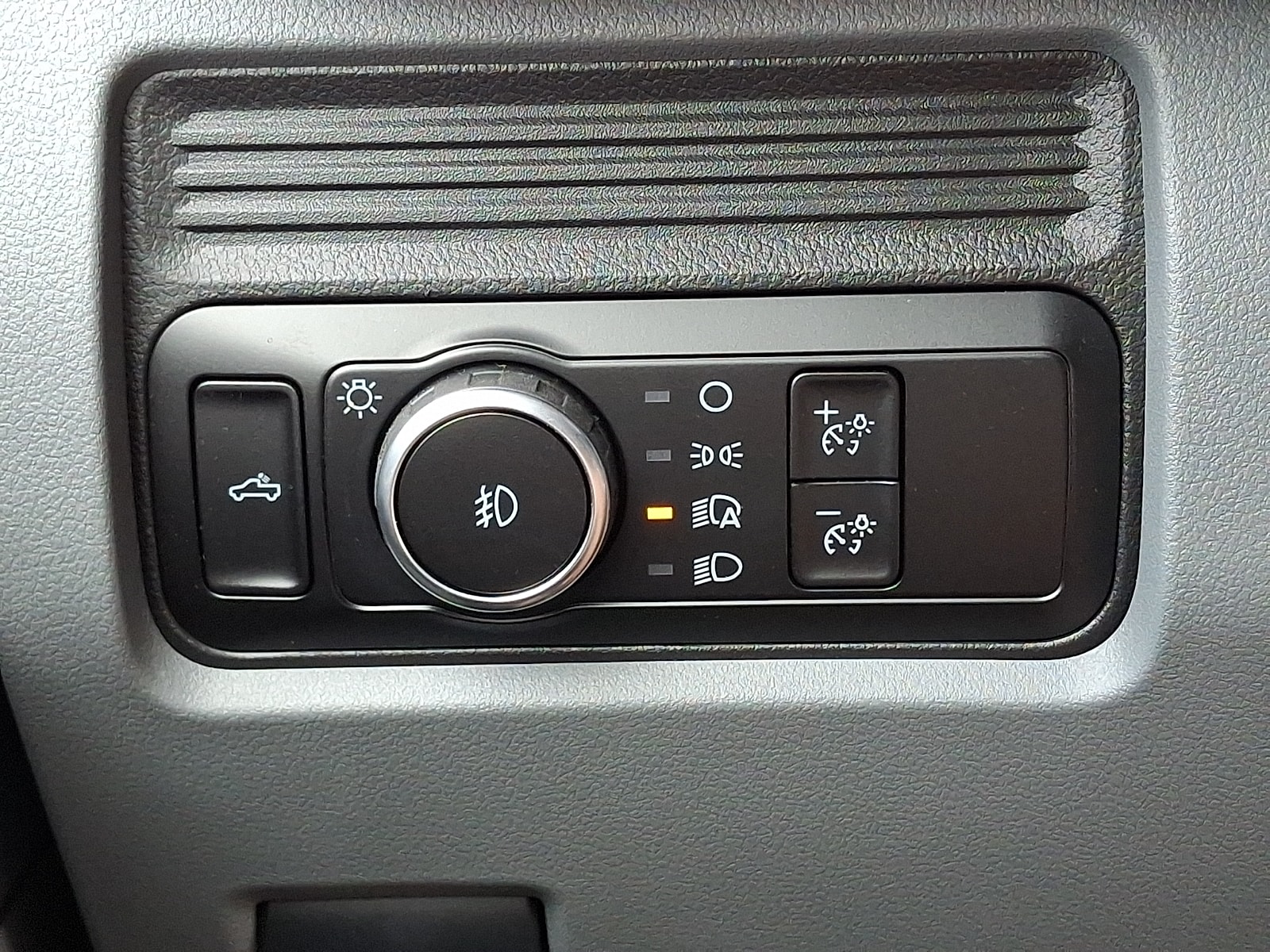 2026 Ford F-250 Super Duty XL - Photo 8