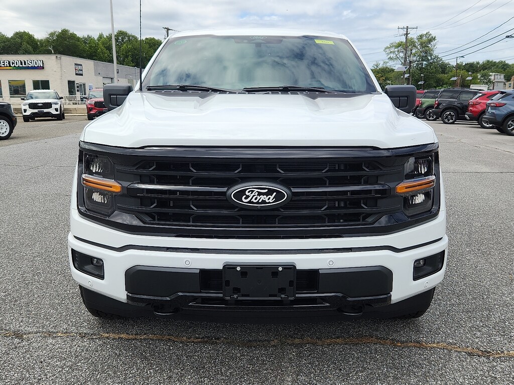 New 2025 Ford F-150 XLT Truck SuperCrew Cab