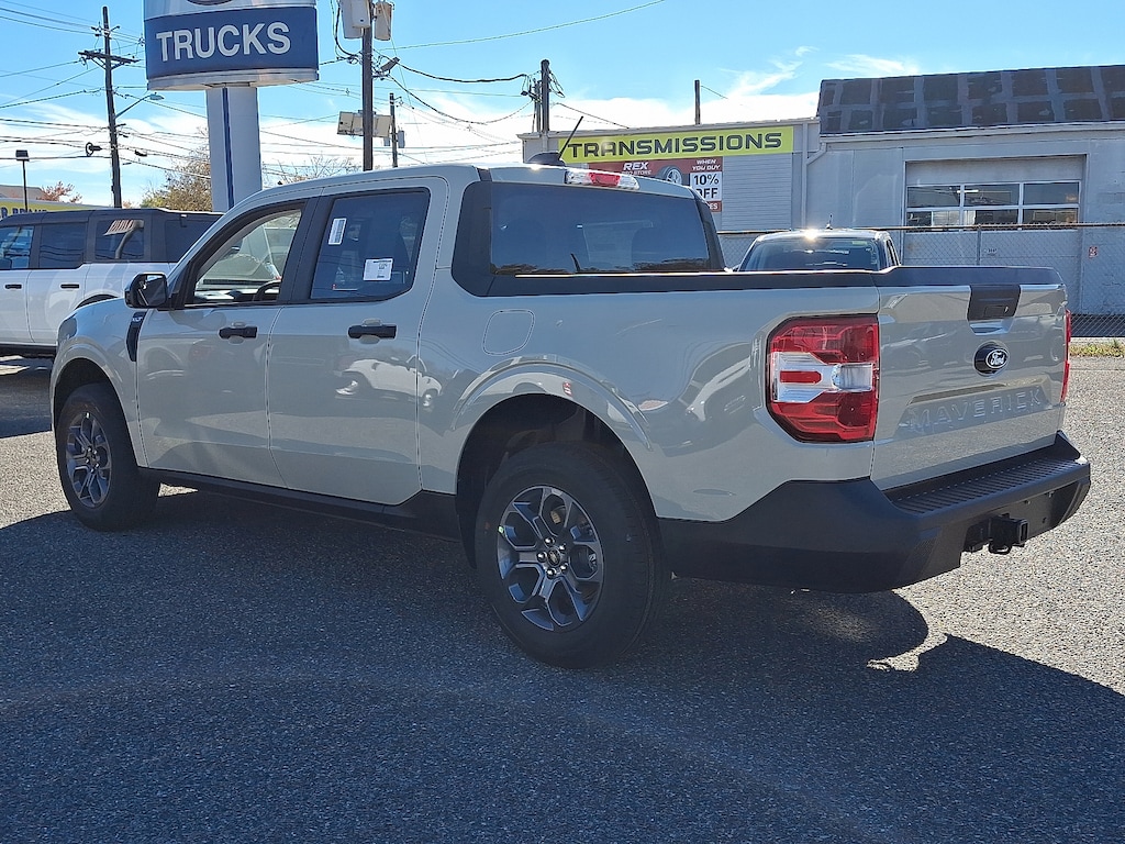 New 2025 Ford Maverick XLT Truck SuperCrew