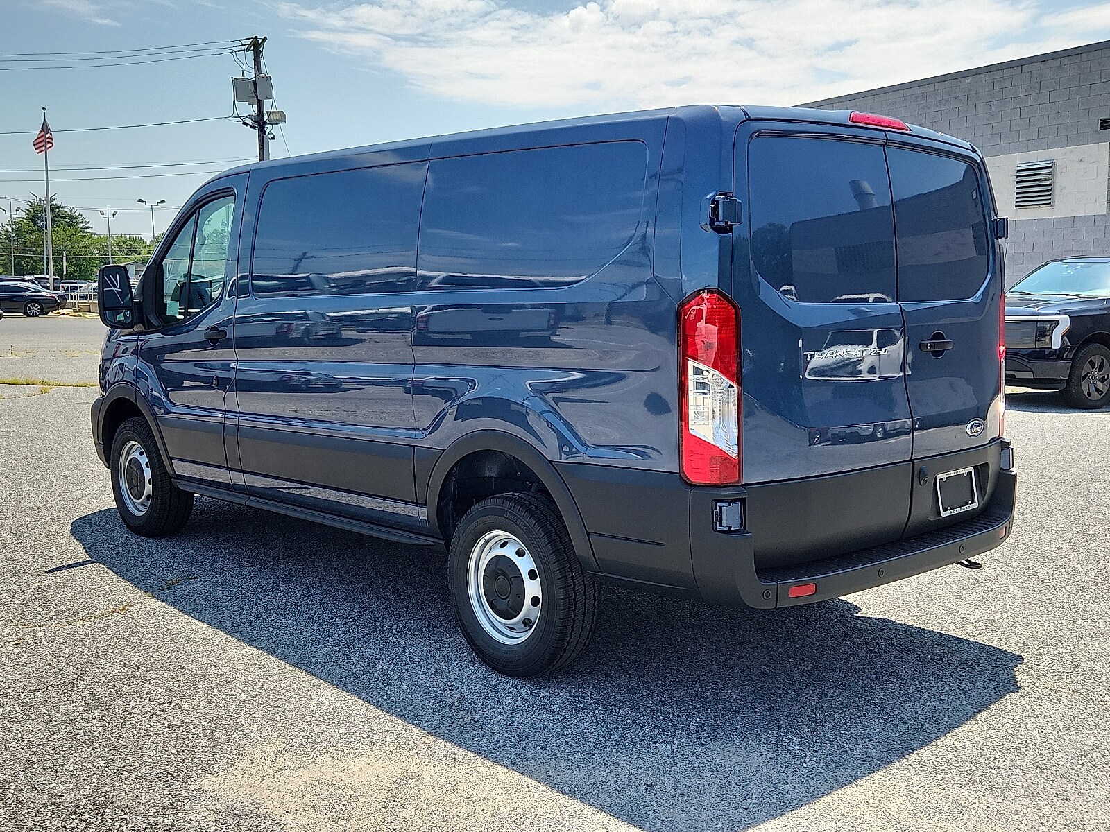 2025 Ford Transit Cargo Van photo 4