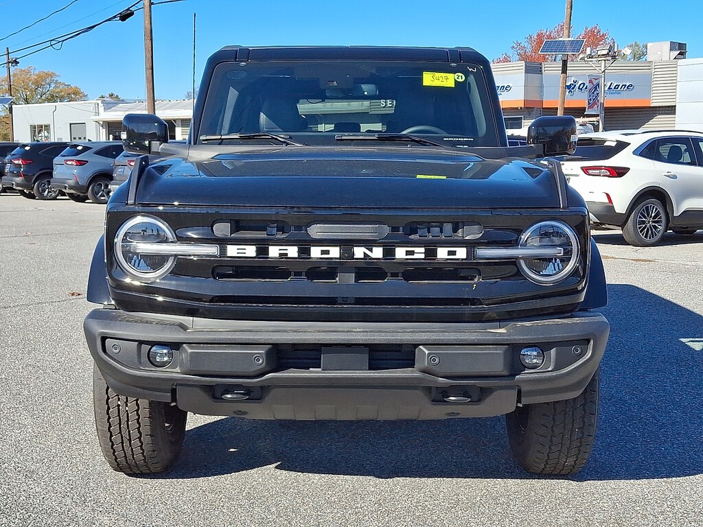 New 2025 Ford Bronco Outer Banks SUV
