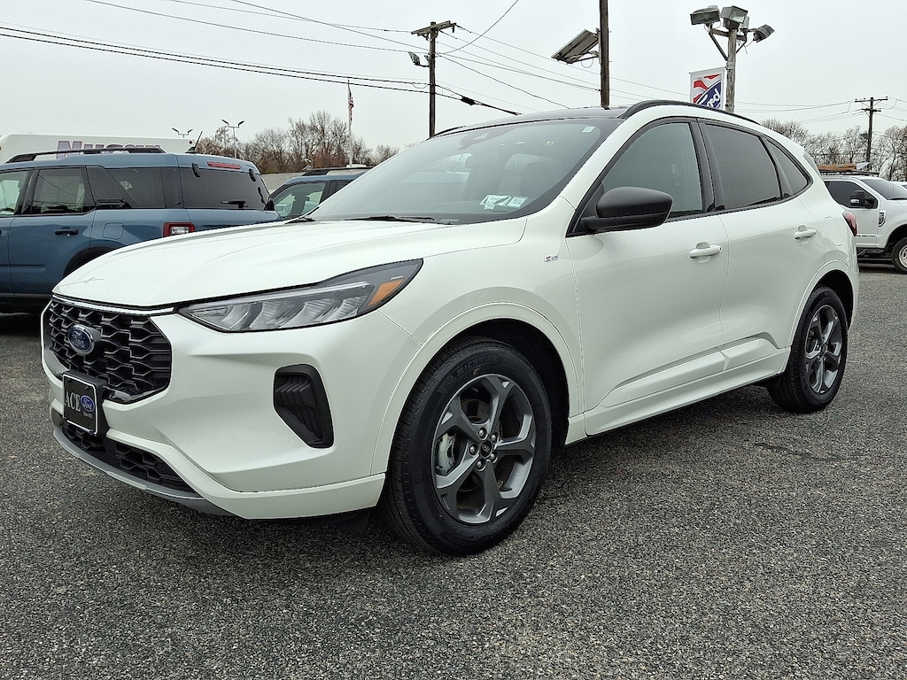 Certified 2023 Ford Escape Ebny Part Vynl/Clth