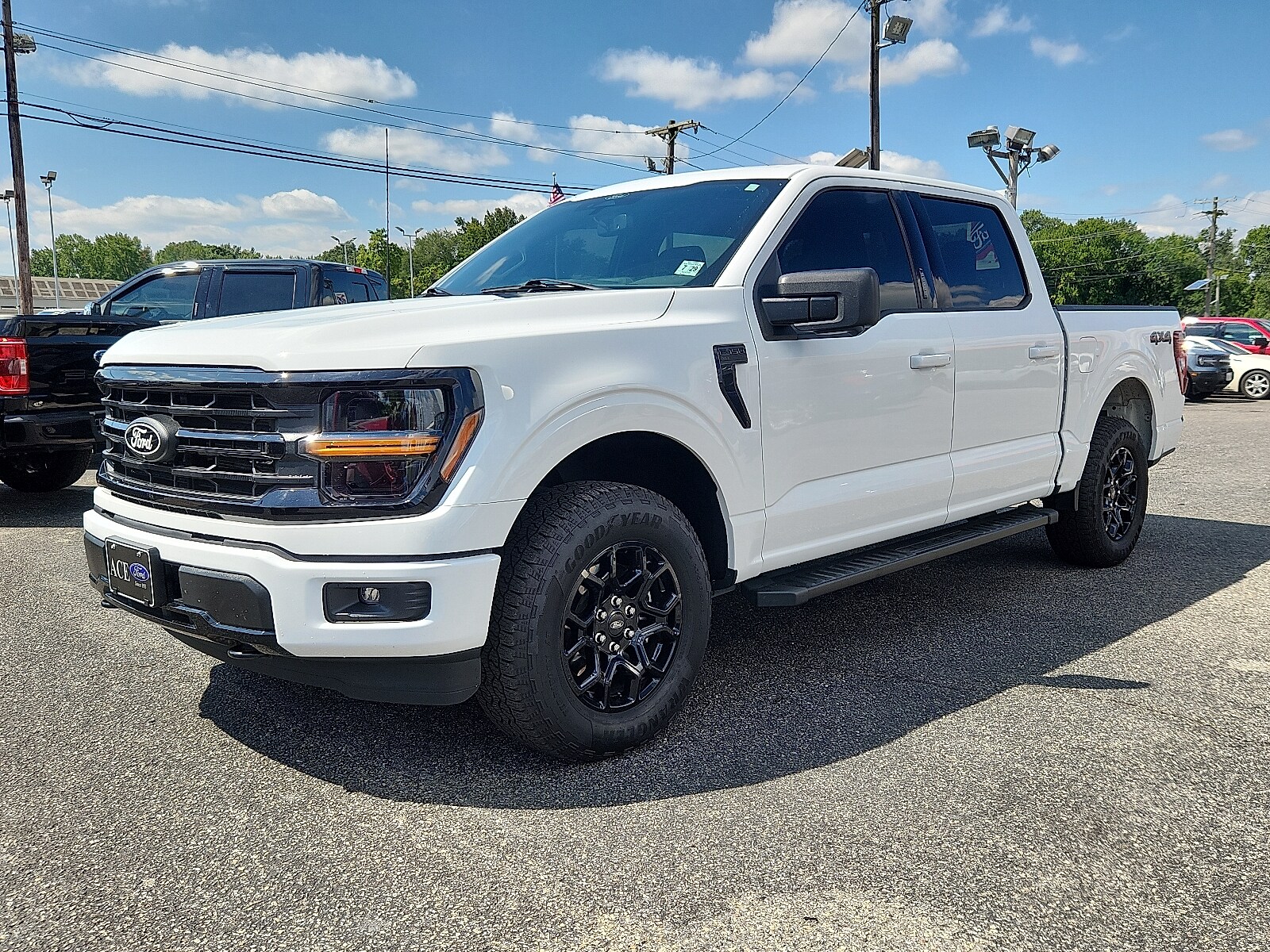2024 Ford F-150 XLT photo 2