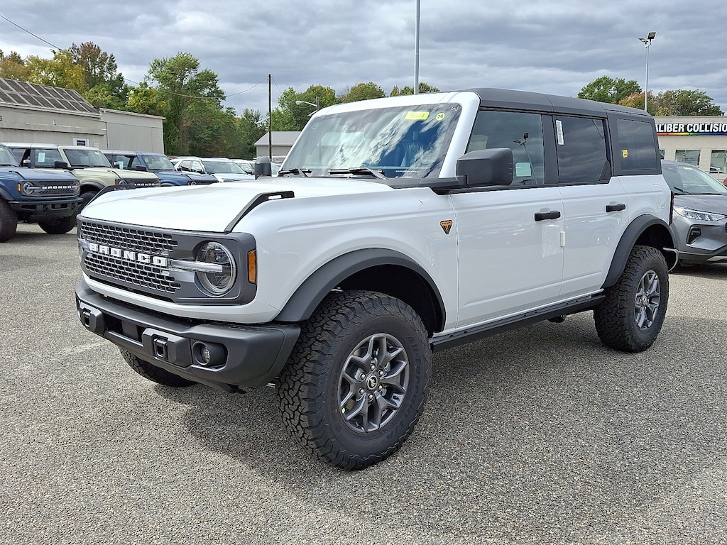 New 2025 Ford Bronco Badlands SUV