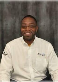 Staff member Mark Fields from ID_3c1499015137
