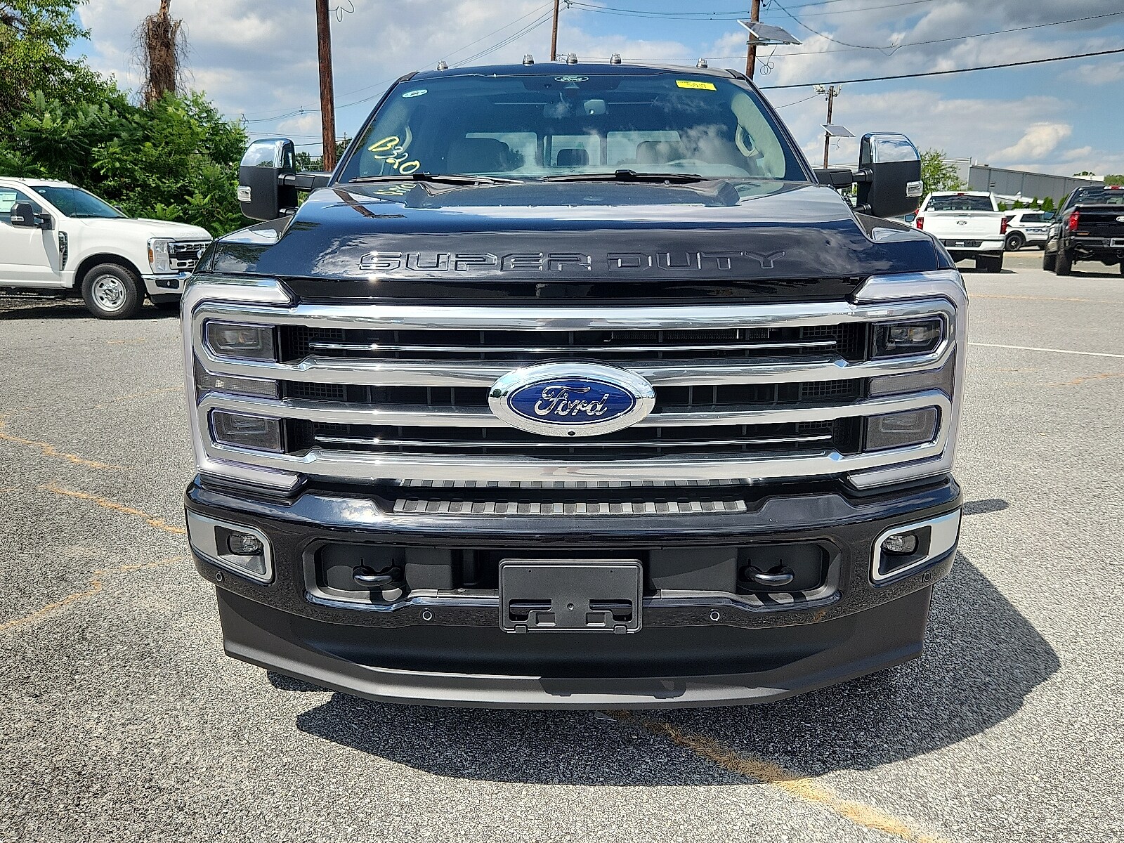 2025 Ford F-350 Platinum photo 2