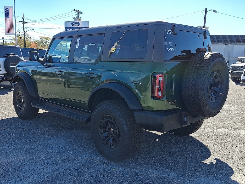New 2025 Ford Bronco Ford Custom Garage Outer Banks SUV