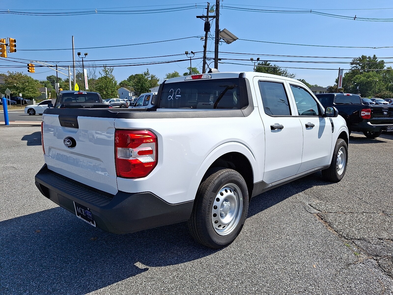 2025 Ford Maverick XL photo 3