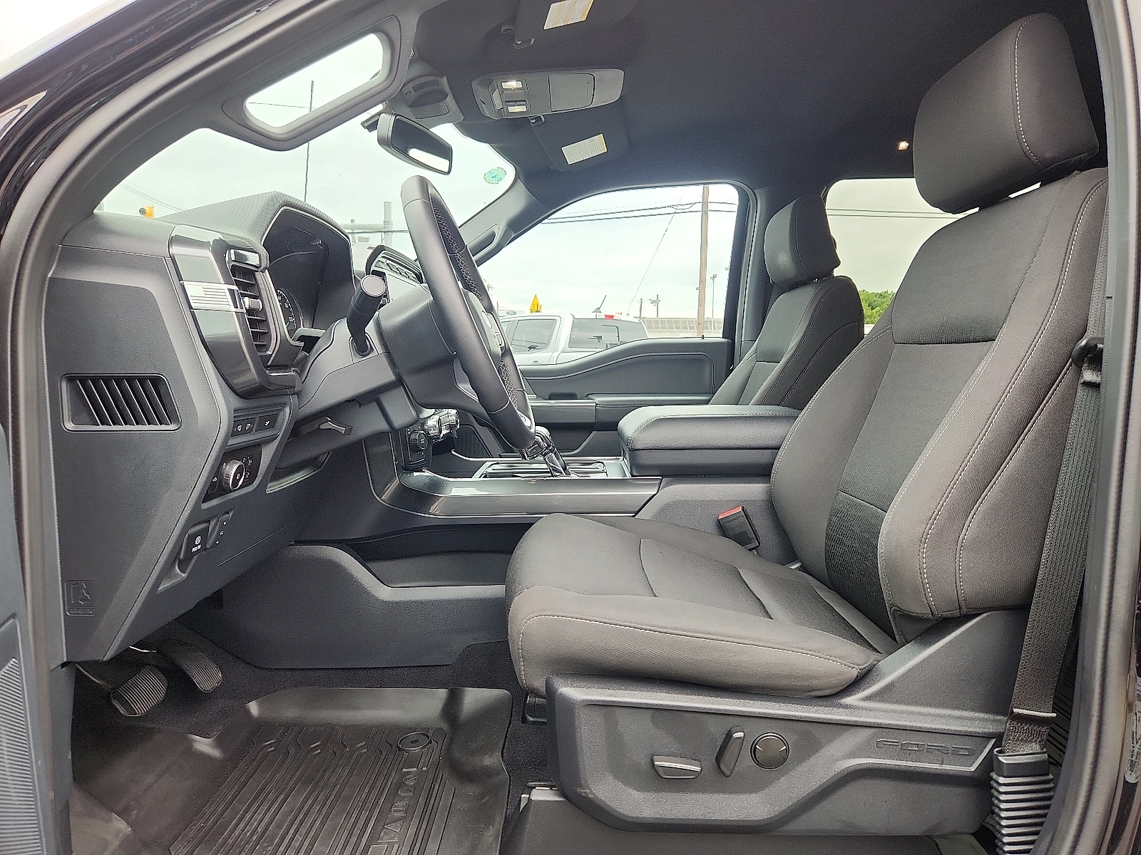 2023 Ford F-150 XLT - Photo 14