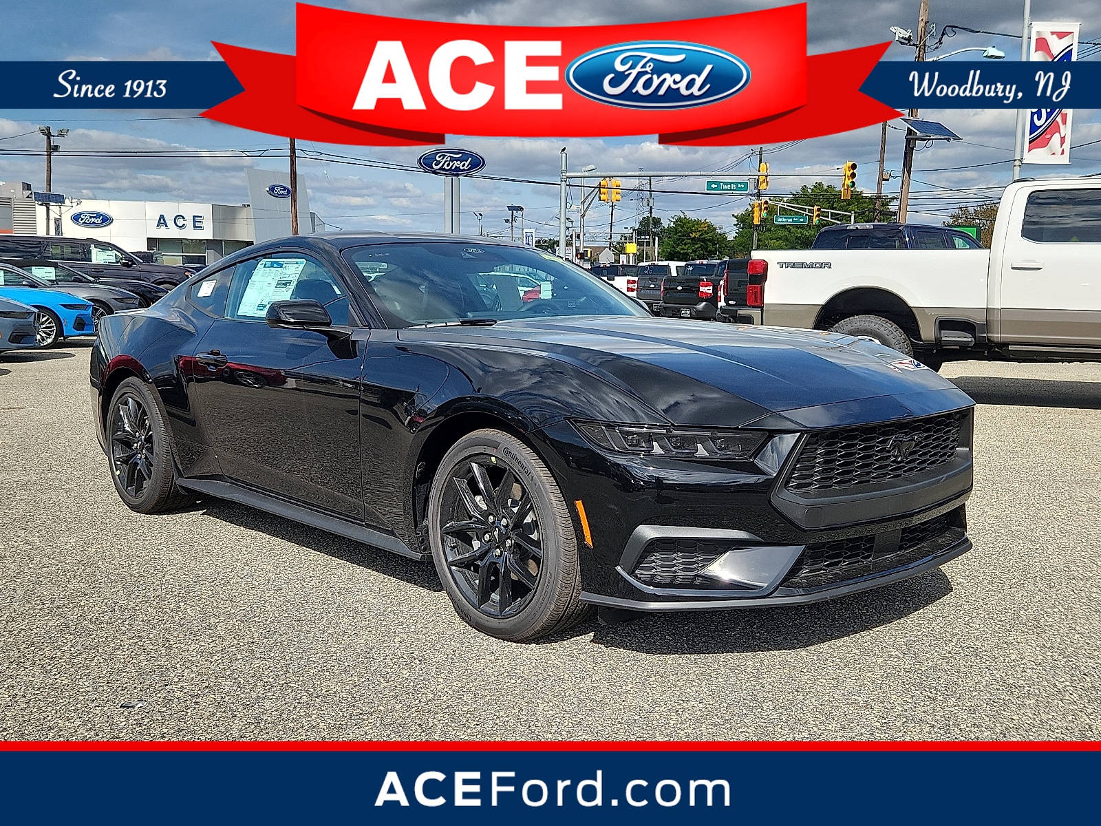 2025 Ford Mustang EcoBoost's photo