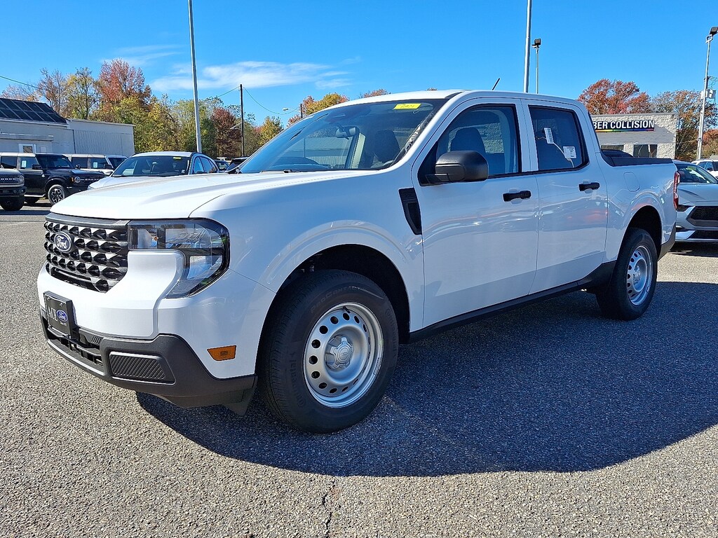 New 2025 Ford Maverick XL Truck SuperCrew