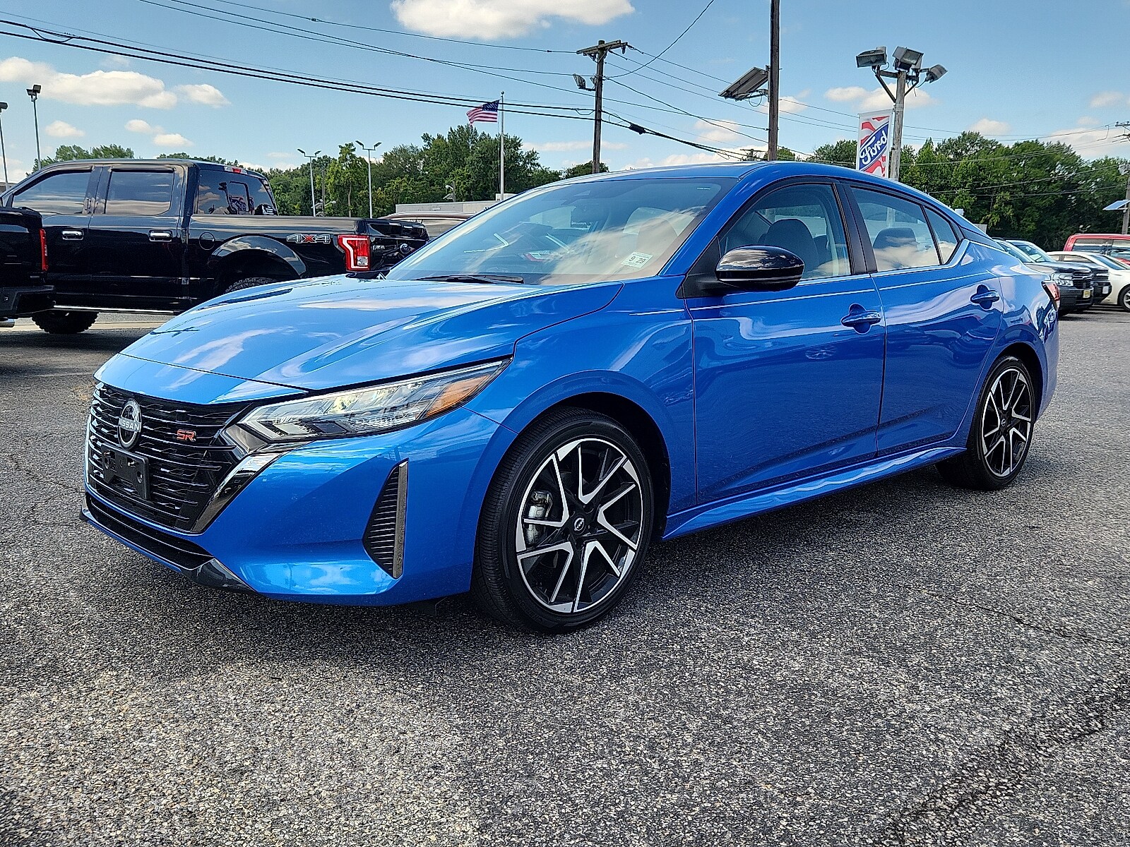 2024 Nissan Sentra SR photo 3