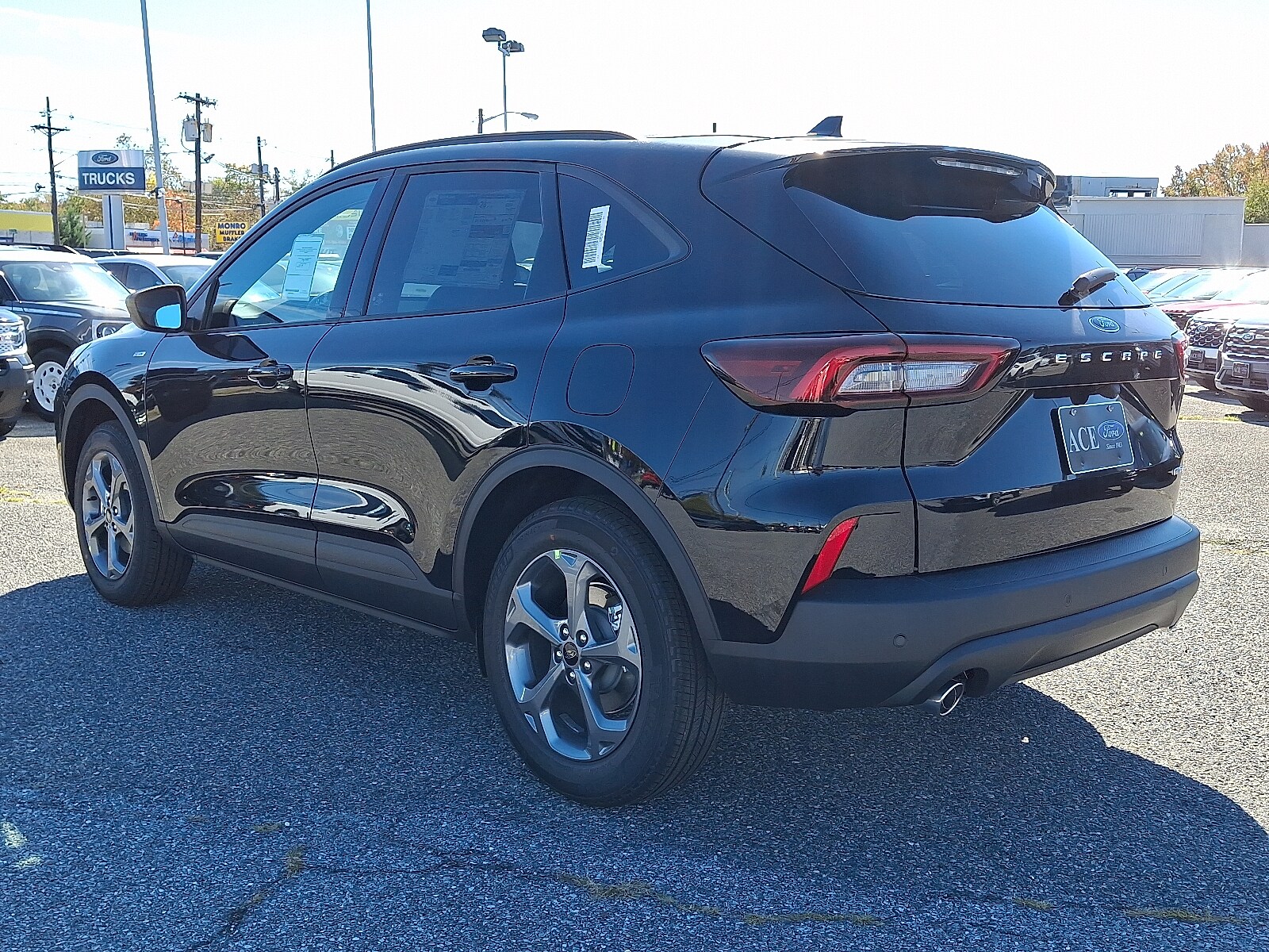 2026 Ford Escape ST-Line photo 3