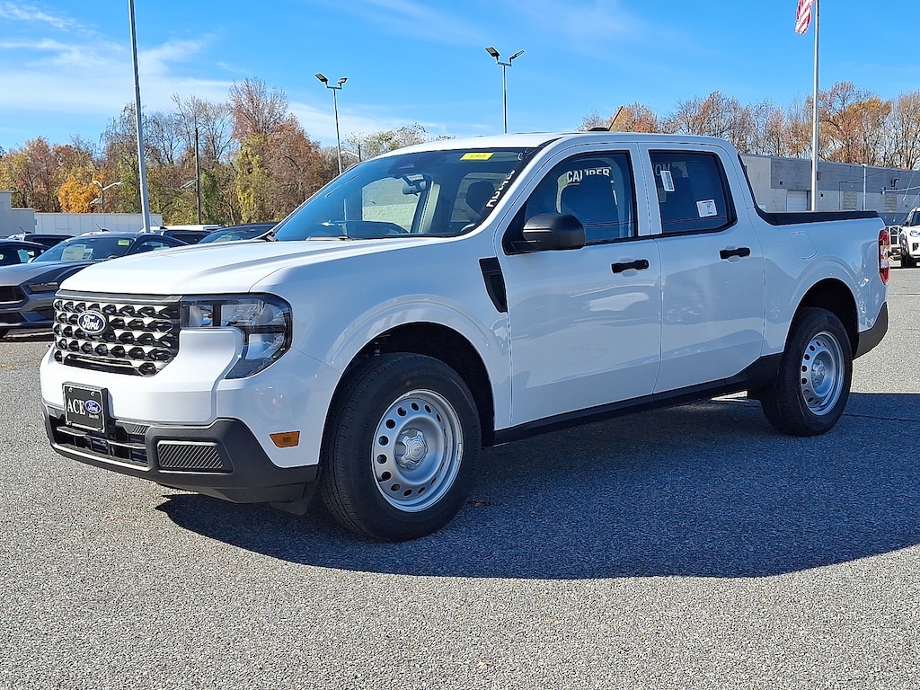 New 2025 Ford Maverick XL Truck SuperCrew