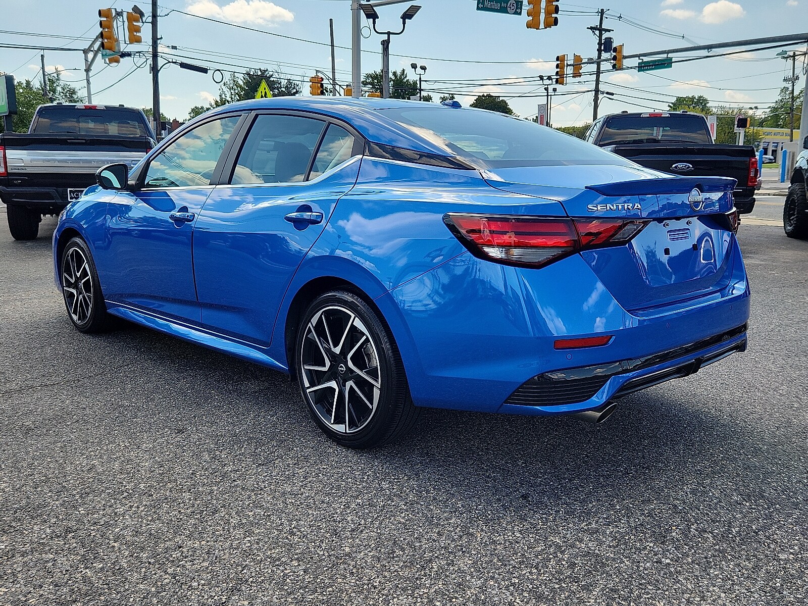 2024 Nissan Sentra SR photo 4