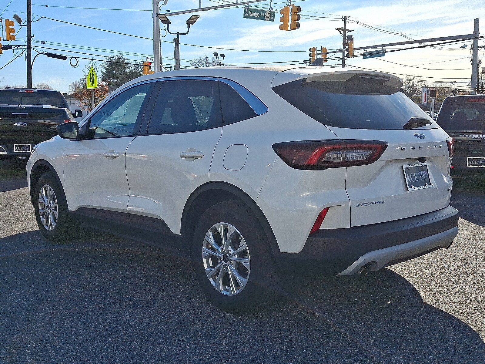 2023 Ford Escape Active photo 3