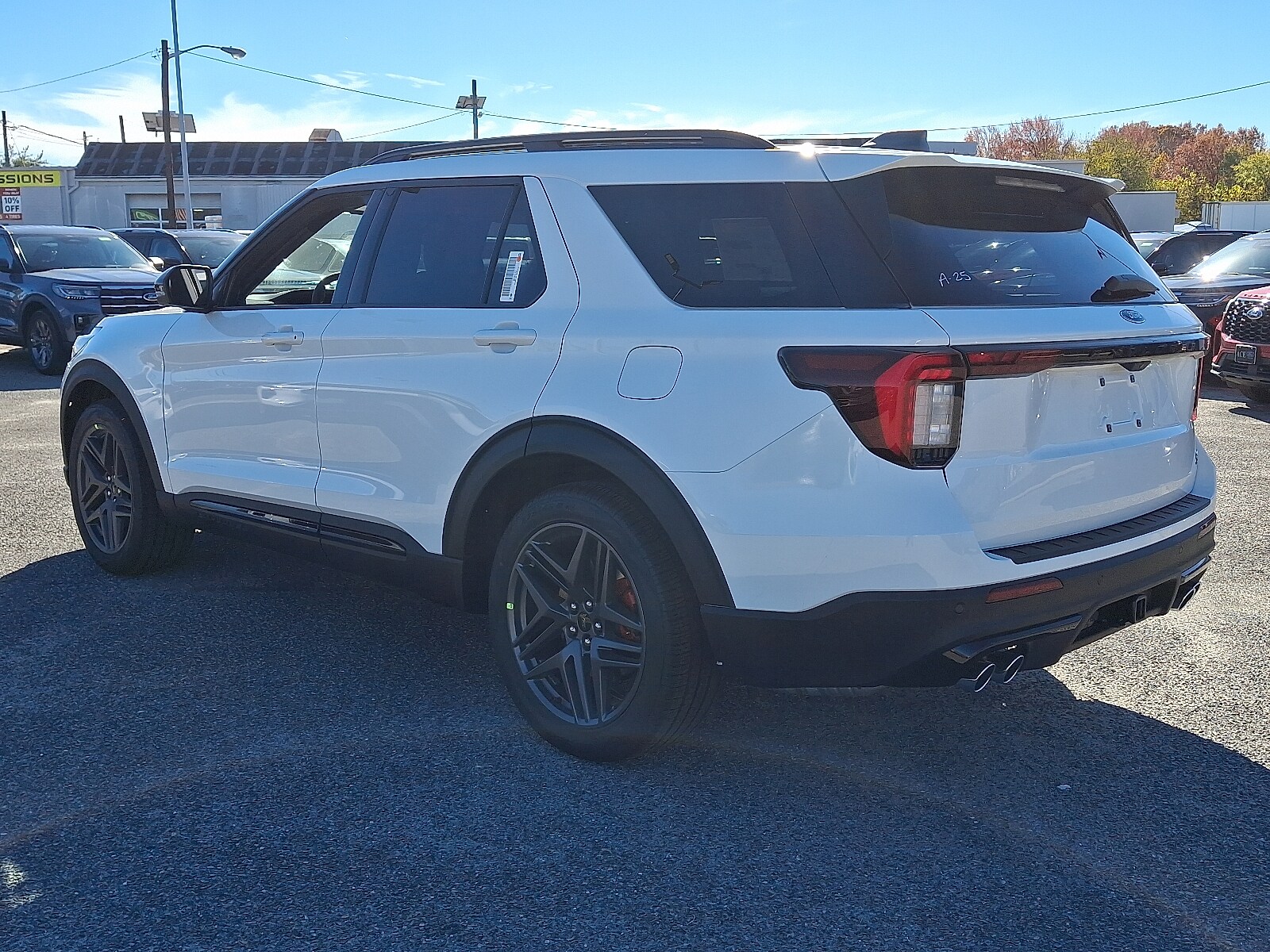 2026 Ford Explorer ST photo 4