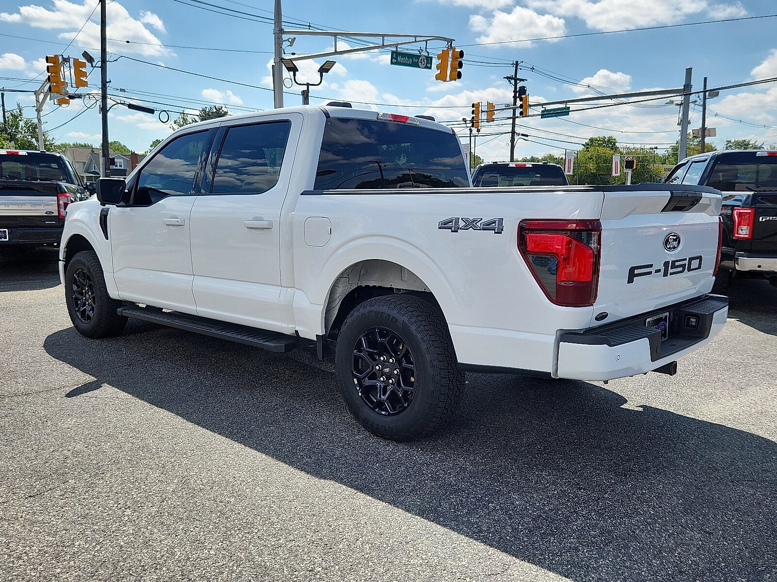 2024 Ford F-150 XLT photo 3