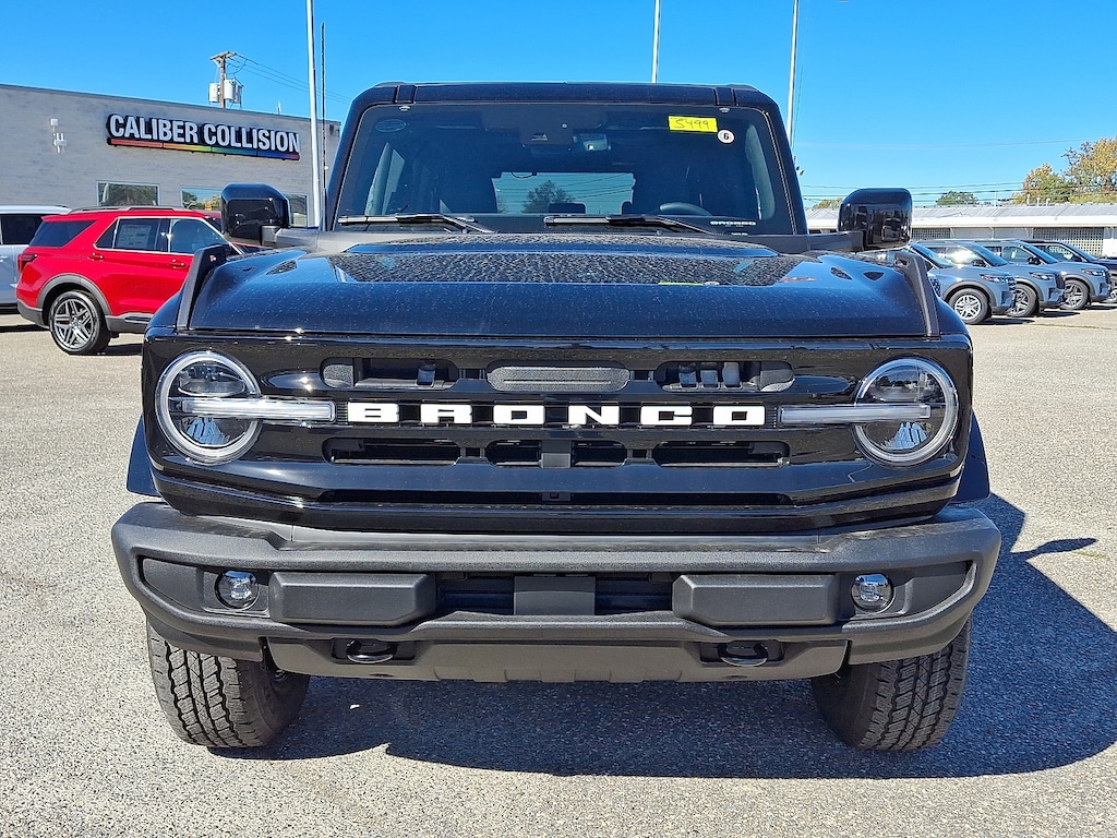New 2025 Ford Bronco Outer Banks SUV