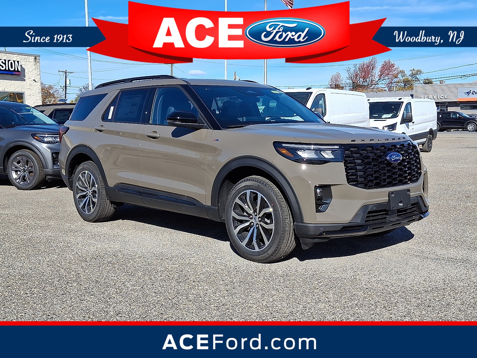 2026 Ford Explorer ST-LINE's photo