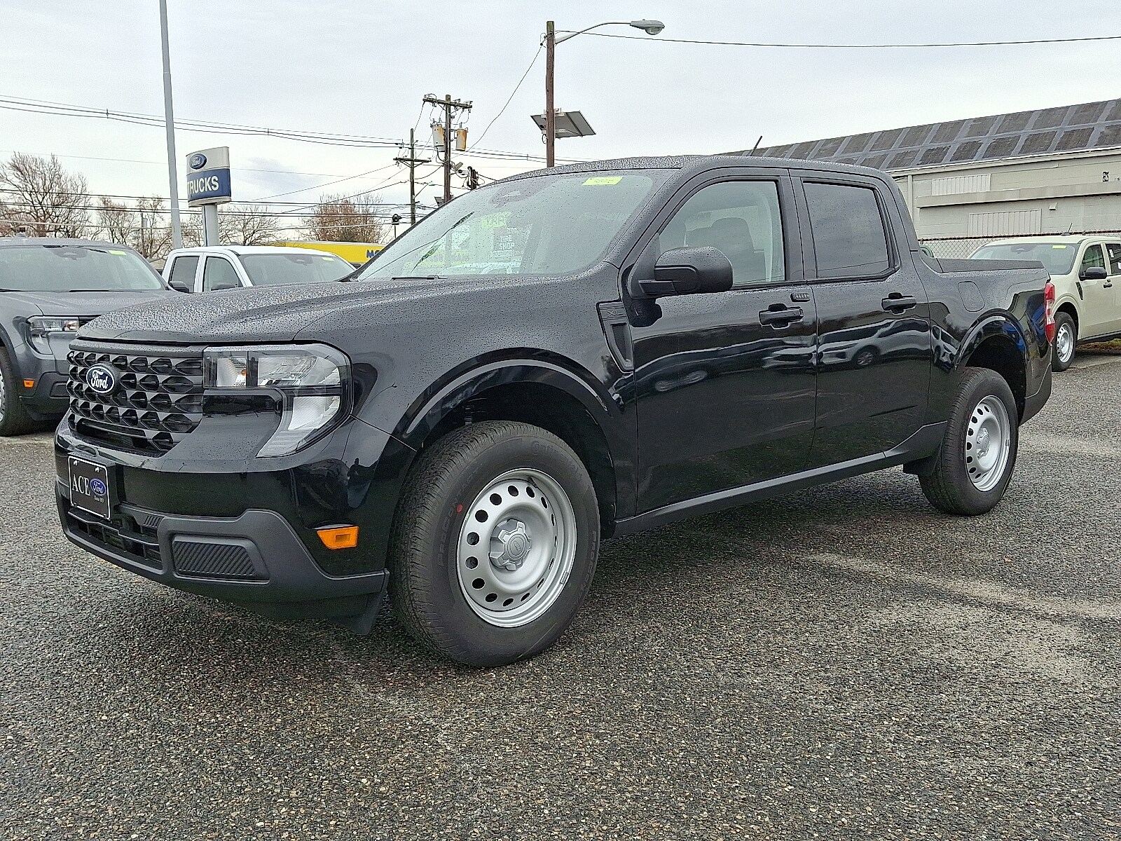 2025 Ford Maverick XL photo 2